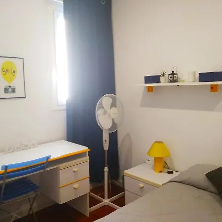 Habitacions Sant Pere Claver Pensión Tàrrega