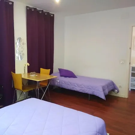 Habitacions Sant Pere Claver Pensión